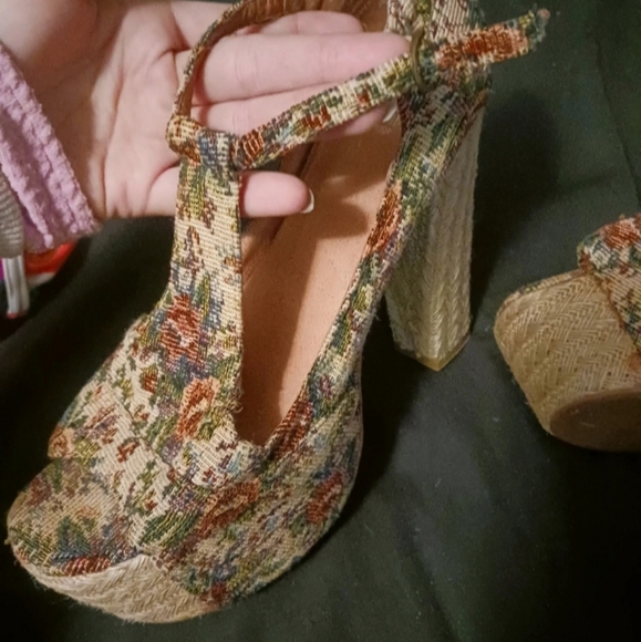 Croma platform sandal heels - Picture 4 of 5